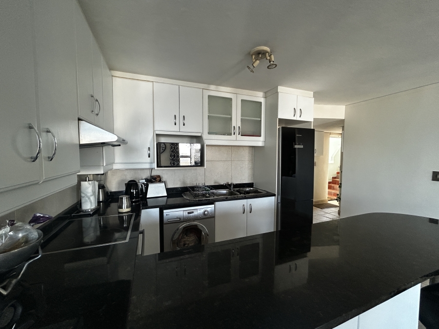 2 Bedroom Property for Sale in Beachfront Western Cape